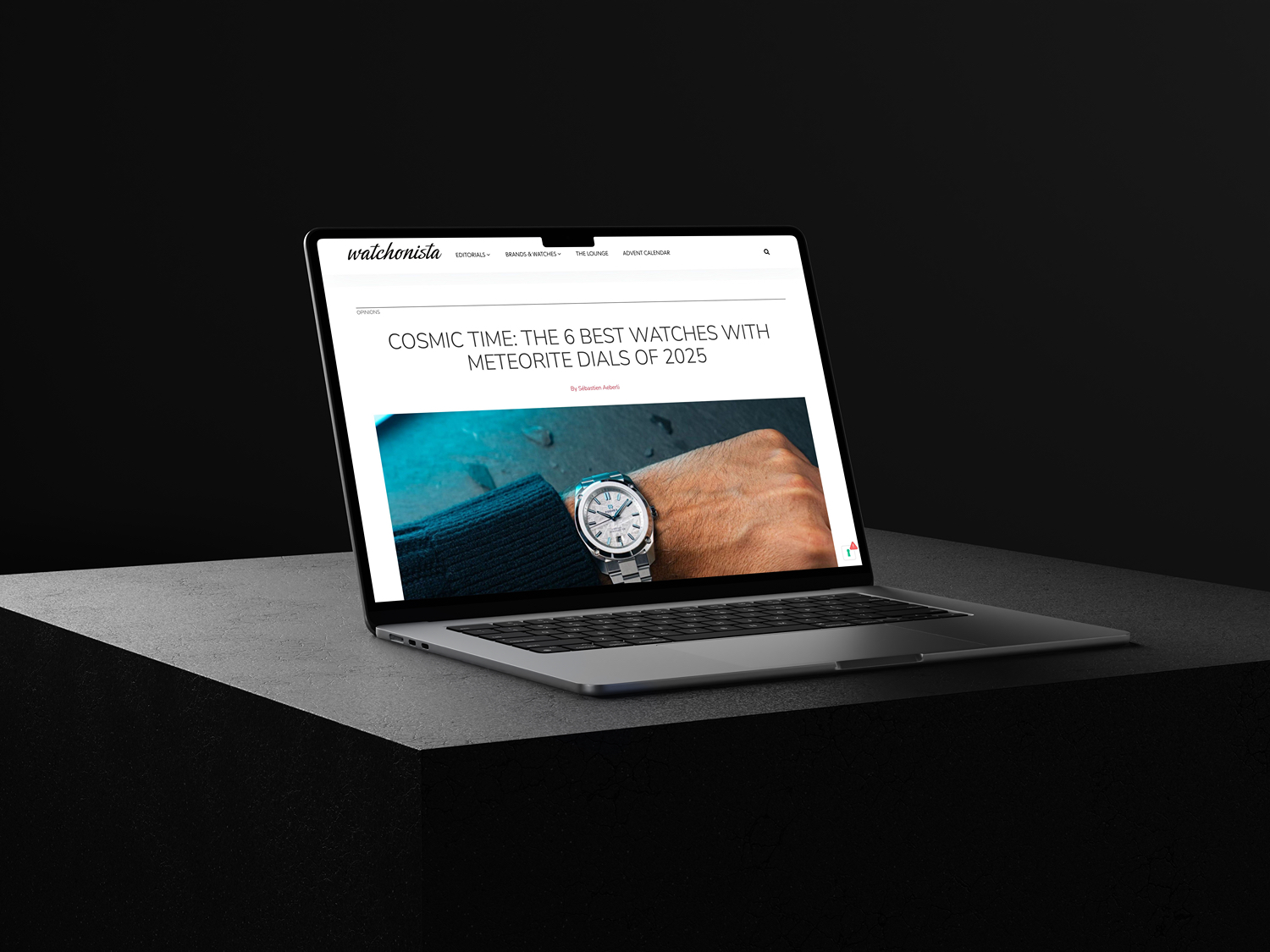 Watchonista on MacBook - Editorial article